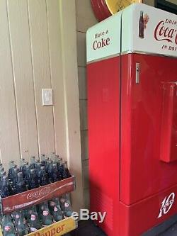 Vintage Coca Cola Machine