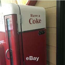 Vintage Coca Cola Machine