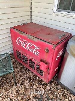 Vintage Coca-Cola Machine 1930's Cooler Vending Machine (WORKS)