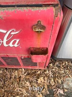 Vintage Coca-Cola Machine 1930's Cooler Vending Machine (WORKS)