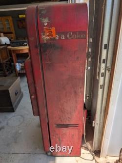 Vintage Coca Cola Machine 1950s UnRestored