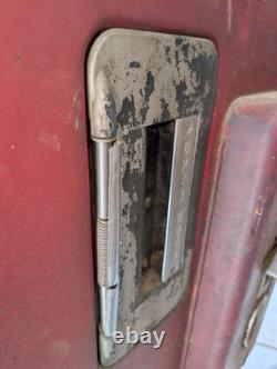 Vintage Coca Cola Machine 1950s UnRestored