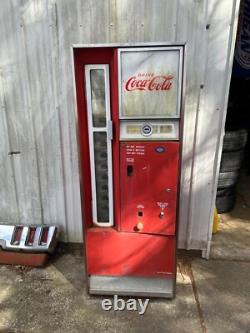 Vintage Coca-Cola Machine (Model CS-96) Cavalier (NOT WORKING) SEE VIDEO