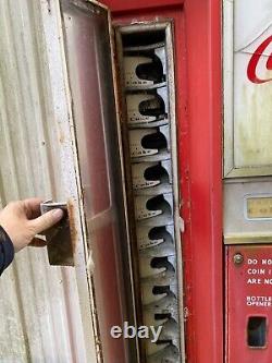 Vintage Coca-Cola Machine (Model CS-96) Cavalier (NOT WORKING) SEE VIDEO