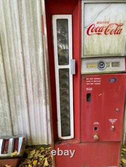 Vintage Coca-Cola Machine (Model CS-96) Cavalier (NOT WORKING) SEE VIDEO
