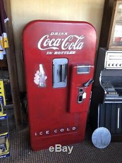Vintage Coca Cola Machine Vendo 39 Working Cools Vends Needs New Paint