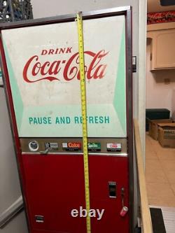 Vintage Coca-Cola Machine Vendo VSA 144B (working)