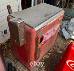 Vintage Coca-Cola Machine model a30000 gbz-50 (WORKS)