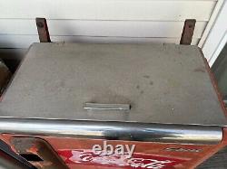 Vintage Coca-Cola Machine model a30000 gbz-50 (WORKS)