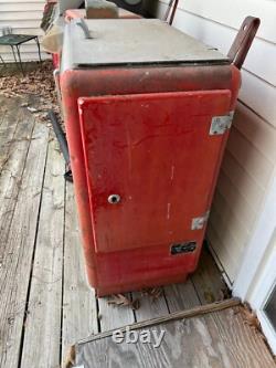 Vintage Coca-Cola Machine model a30000 gbz-50 (WORKS)