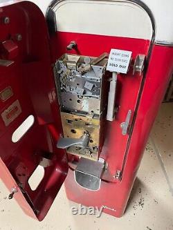 Vintage Coca Cola Model 44 Vendo Coke Machine Unrestored With Key