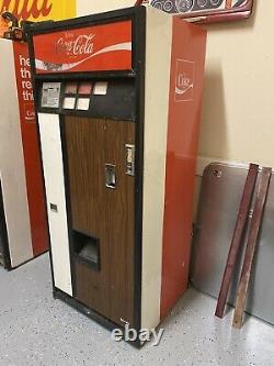 Vintage Coca Cola Vending Machine