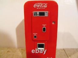 Vintage Coca Cola Vending Machine AM/FM Radio
