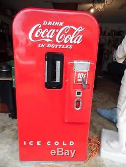 Vintage Coca Cola Vending Machine F39 1950 Or 1951