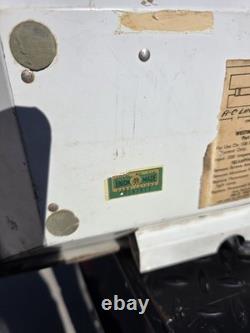 Vintage Coca-Cola Vending Machine Light. Working Condition. Needs Cleaned Up