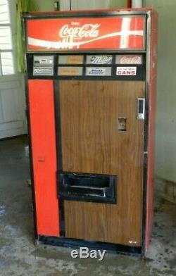 Vintage Coca-Cola Vending Machine Model V125 from the 1970's