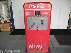 Vintage Coca Cola Vending Machine Vendorlator Model VMC 27A