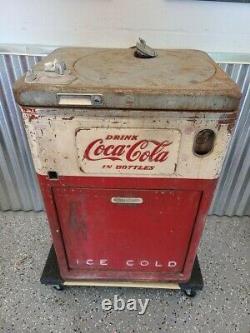 Vintage Coca Cola Vendo 23 Deluxe Vending Machine