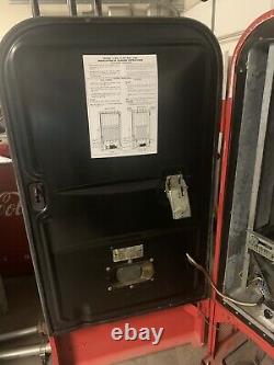 Vintage Coca Cola Vendo 80 V-80 Soda Vending Machine Working Condition Ice Cold