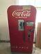 Vintage Coca-Cola Vendo F39B6 25 cent Coke Soda Machine