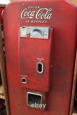 Vintage Coca Cola Vendo XV 80A 10 Cent Bottle Vending Machine with Key See Desc