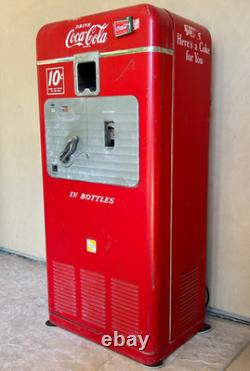 Vintage Coca-Cola Vendorlator VMC-33 Bottle Vending Machine Works Great 10¢ Coke
