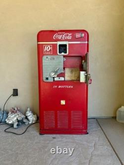 Vintage Coca-Cola Vendorlator VMC-33 Bottle Vending Machine Works Great 10¢ Coke