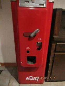 Vintage Coca Cola (coke) Machine Model Vendo 44