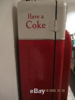 Vintage Coca Cola (coke) Machine Model Vendo 44