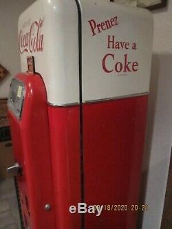 Vintage Coca Cola (coke) Machine Model Vendo 44