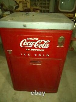 Vintage Coca-cola Coke Machine Model A23a