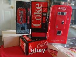 Vintage Coca-cola Miniature Vending Machines (3) Made Of Plastic Am-fm Radios