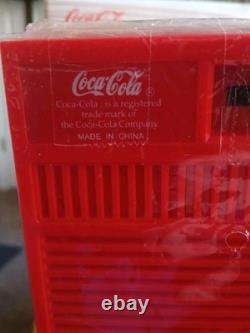Vintage Coca-cola Miniature Vending Machines (3) Made Of Plastic Am-fm Radios