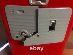 Vintage Coke Machine 1959 Vendorlator 27A