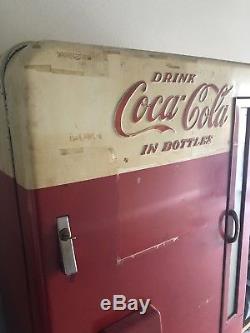 Vintage Collectible Vendo Model E110 Coke Machine