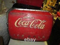 Vintage Dole Valve co. Coca Cola in Glasses Fountain Dispenser Top VERY ROUGH