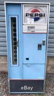 Vintage Early 1960s Pepsi Vendorlator VF90 Vending Machine