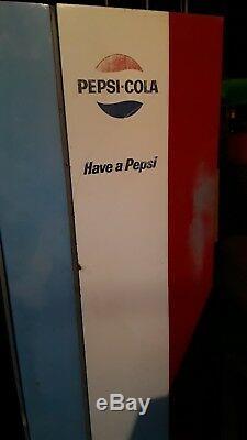 Vintage Early 1960s Pepsi Vendorlator VF90 Vending Machine