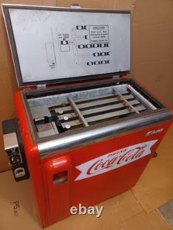 Vintage, Mid-Century Glasco GBV50 Coca-Cola Vending Machine, in working order