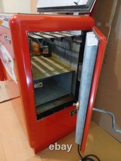 Vintage, Mid-Century Glasco GBV50 Coca-Cola Vending Machine, in working order