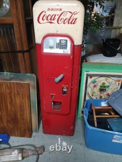Vintage Model 44 Coke Machine