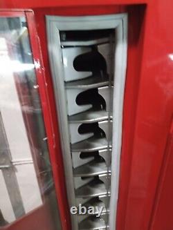 Vintage Model 72 Cavalier no key Coke Coca Machine Pro Restored nice