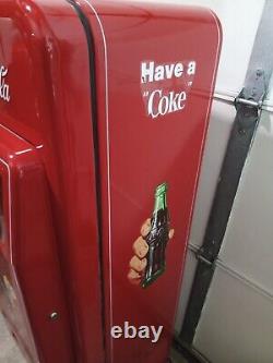 Vintage Model 72 Cavalier no key Coke Coca Machine Pro Restored nice