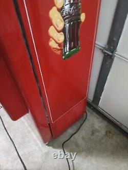 Vintage Model 72 Cavalier no key Coke Coca Machine Pro Restored nice