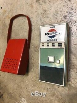 Vintage Pepsi Cola Vending Machine Transistor Radio