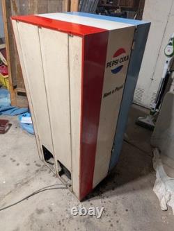 Vintage Pepsi Machine