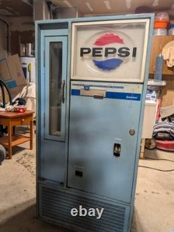 Vintage Pepsi Machine