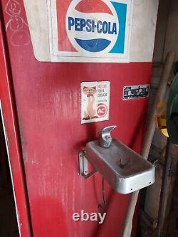 Vintage Pepsi Machine Retro 1960's or 1970's