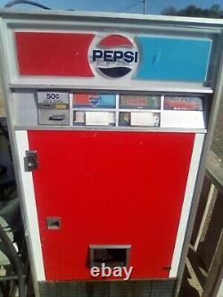 Vintage Rockola Pepsi Soda Can Vending Machine Great Condition