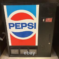 Vintage Tabletop Pepsi Machine Full Size Can Dispenser withkeys Gets Ice Cold